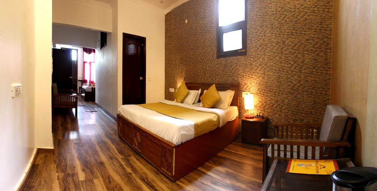 דרמסאלה Divyansh Hotel מראה חיצוני תמונה