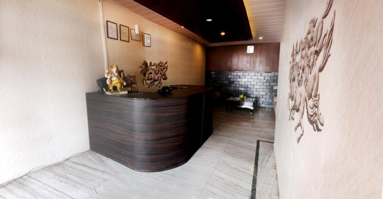 דרמסאלה Divyansh Hotel מראה חיצוני תמונה