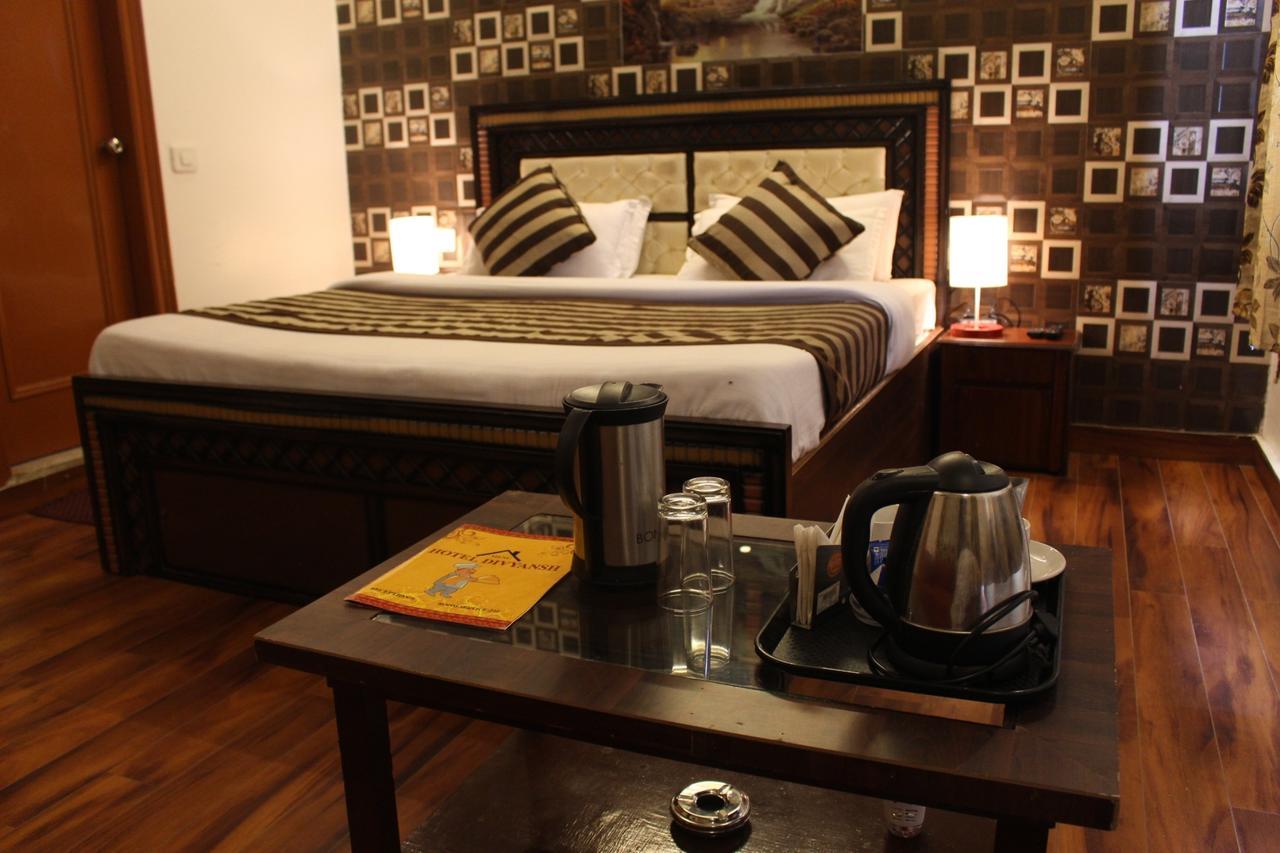 דרמסאלה Divyansh Hotel מראה חיצוני תמונה